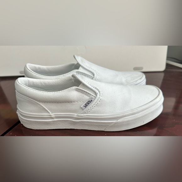 Vans Other - VANS Shoes Youth 2 Classic Slip On Sneakers‎ White Canvas Low Top Casual Skater